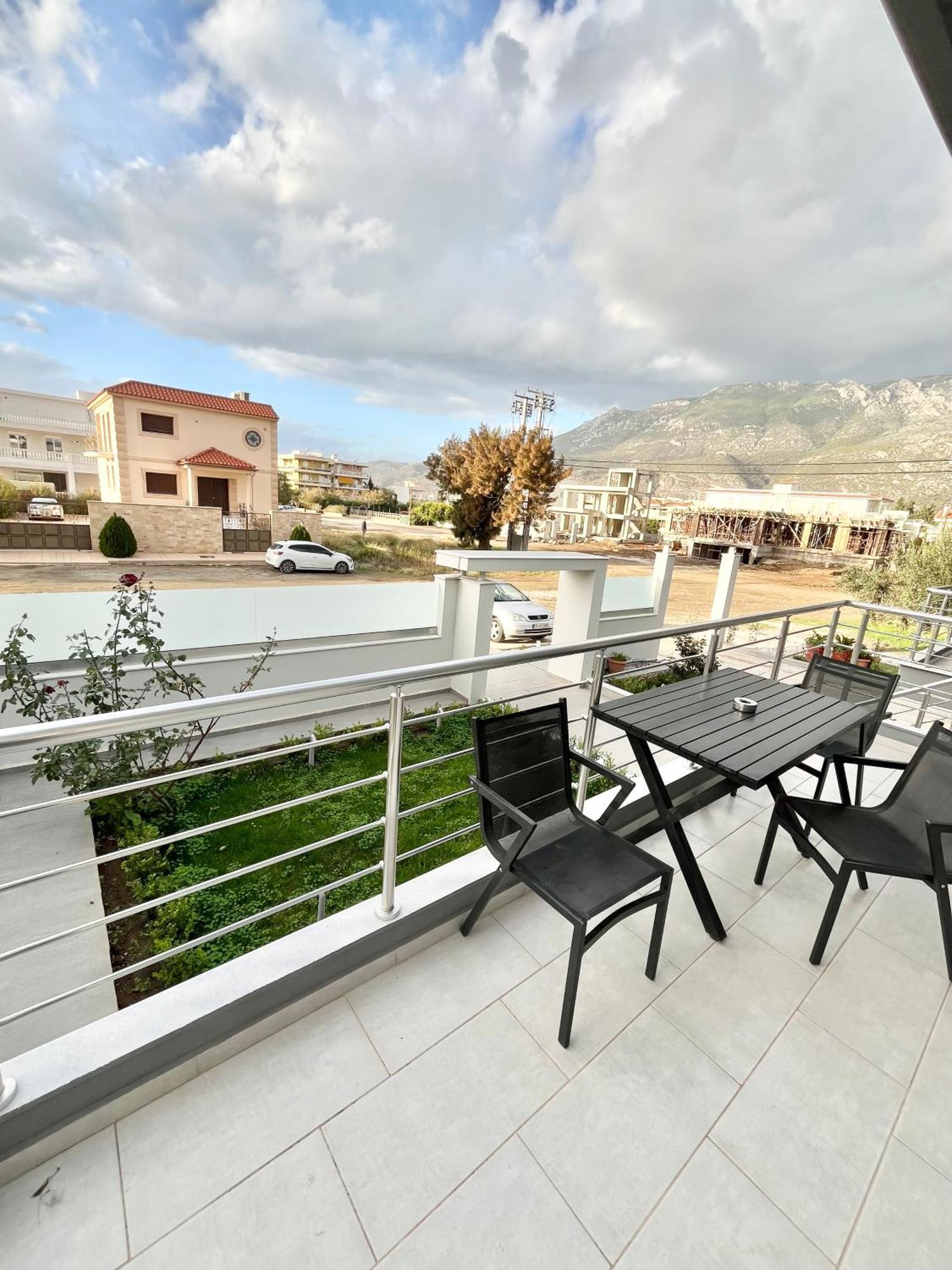 Blueline Apartment 3 Лутракі Екстер'єр фото
