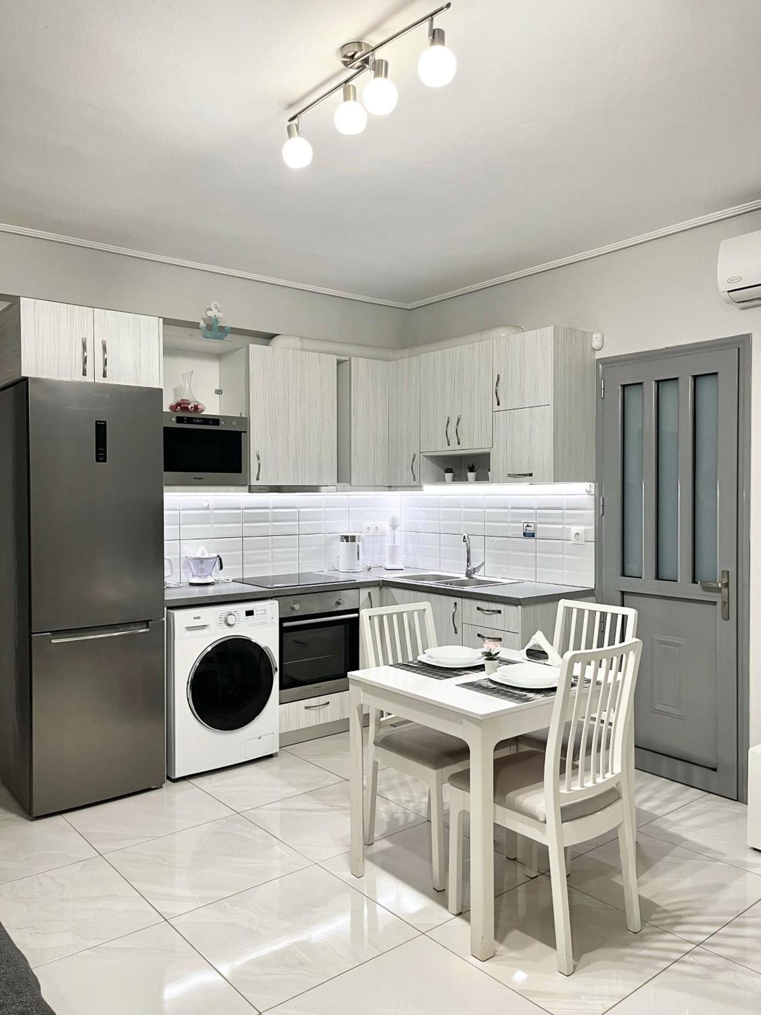 Blueline Apartment 3 Лутракі Екстер'єр фото
